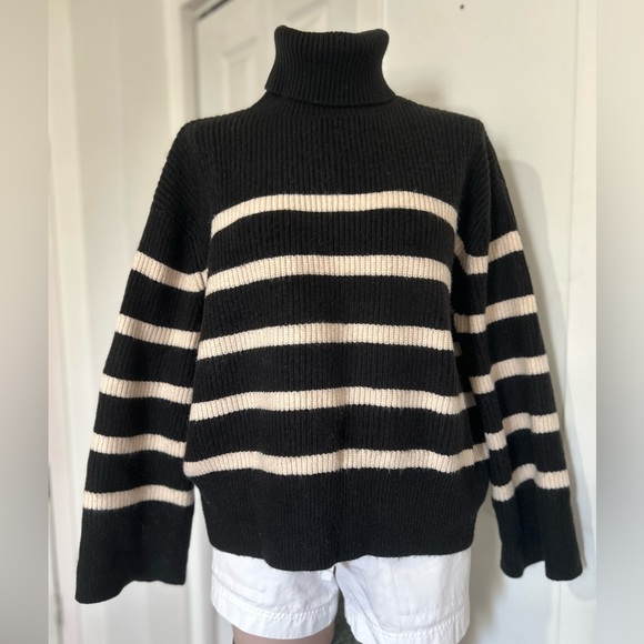 Zara Chic Black and Cream Striped Turtleneck Sweater size S - Picture 1 of 11